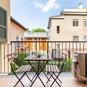 Appartamento Casa Azzurra - By Host4u, San Donato Milanese